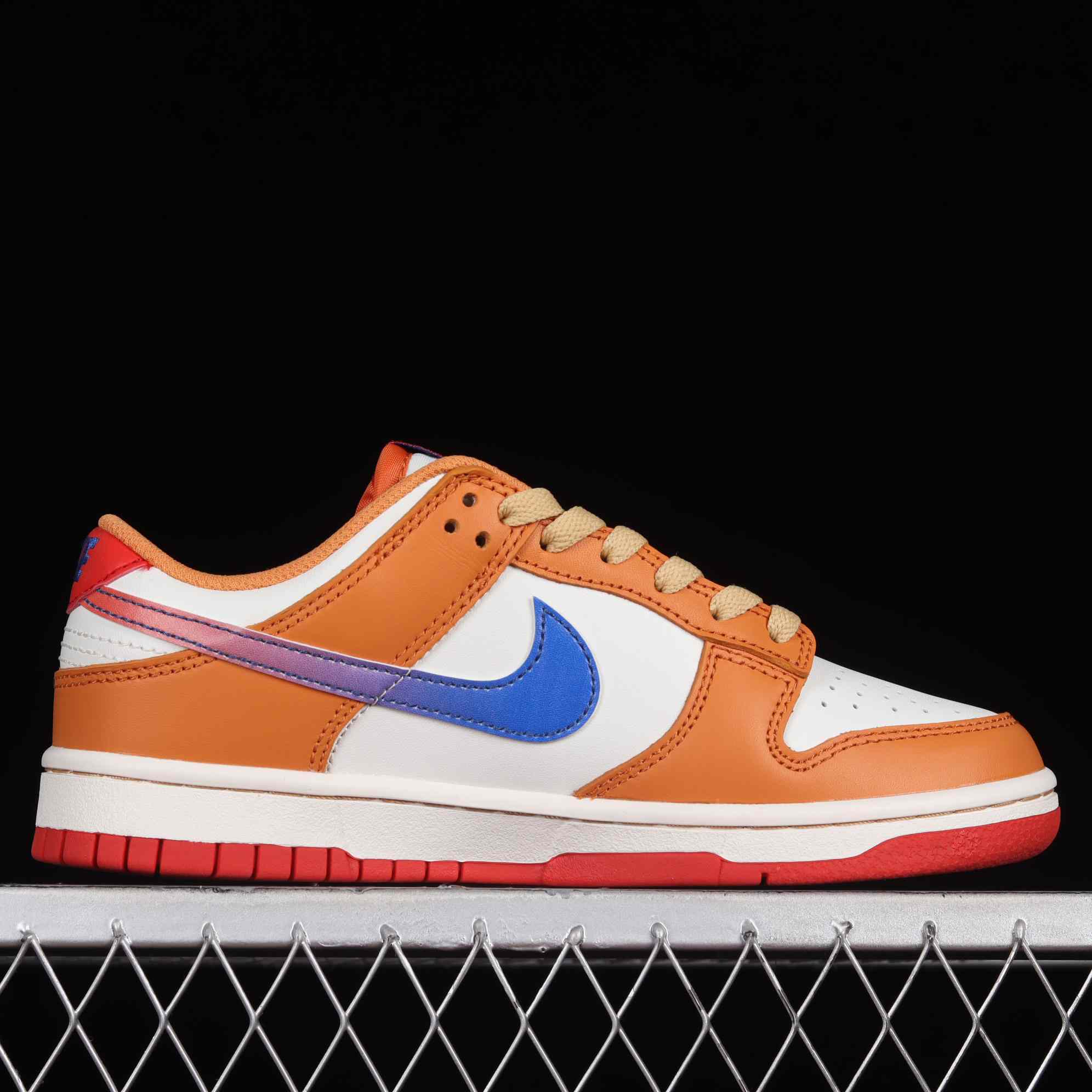 Nike SB Dunk Low "Hot Curry" Sneakers           DH9765-101 - everydesigner