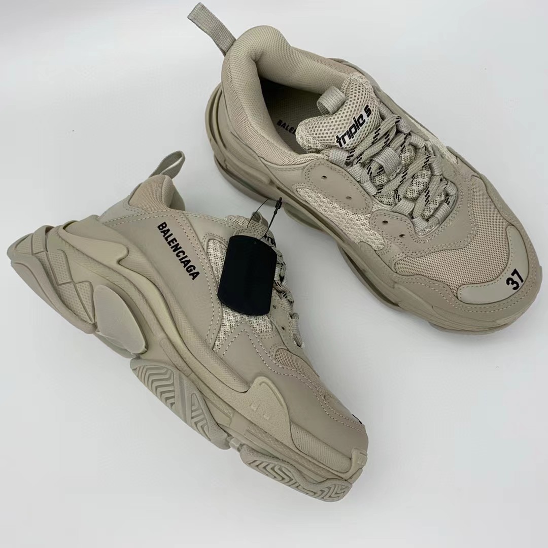 Balenciaga Triple S Sneaker  - everydesigner