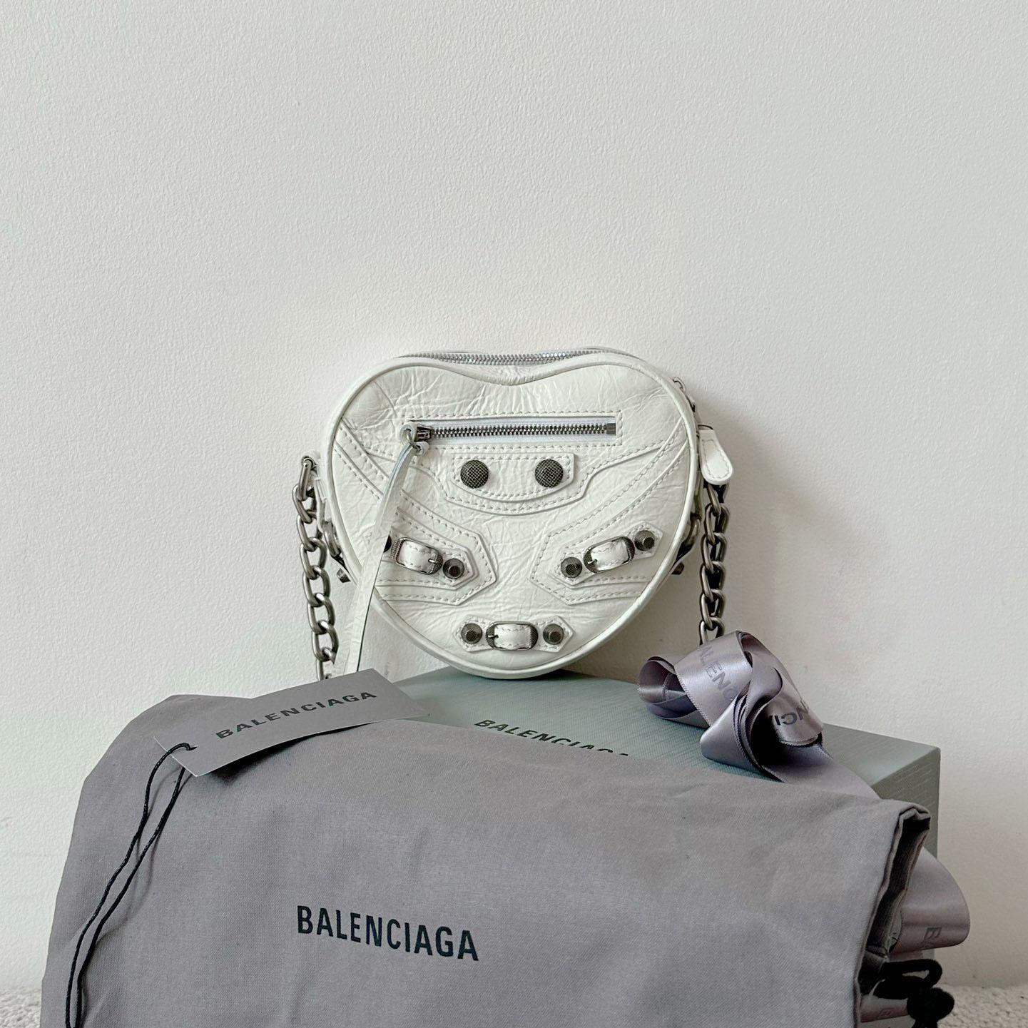 Balenciaga Le Cagole Heart Mini Bag In Optic White (16-12.7-4.5cm) - everydesigner