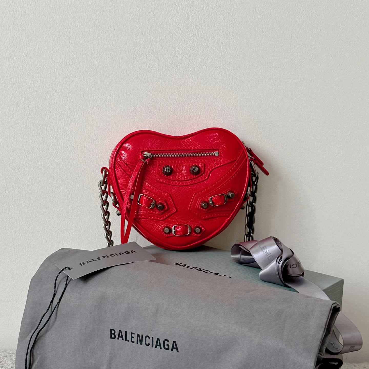 Balenciaga Le Cagole Heart Mini Bag In Red (16-12.7-4.5cm) - everydesigner