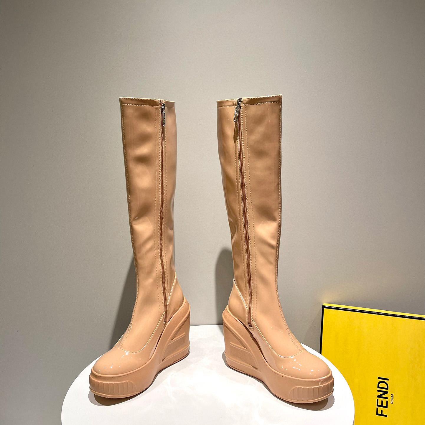 Fendi Fashion Show Beige Patent Leather Boots - everydesigner