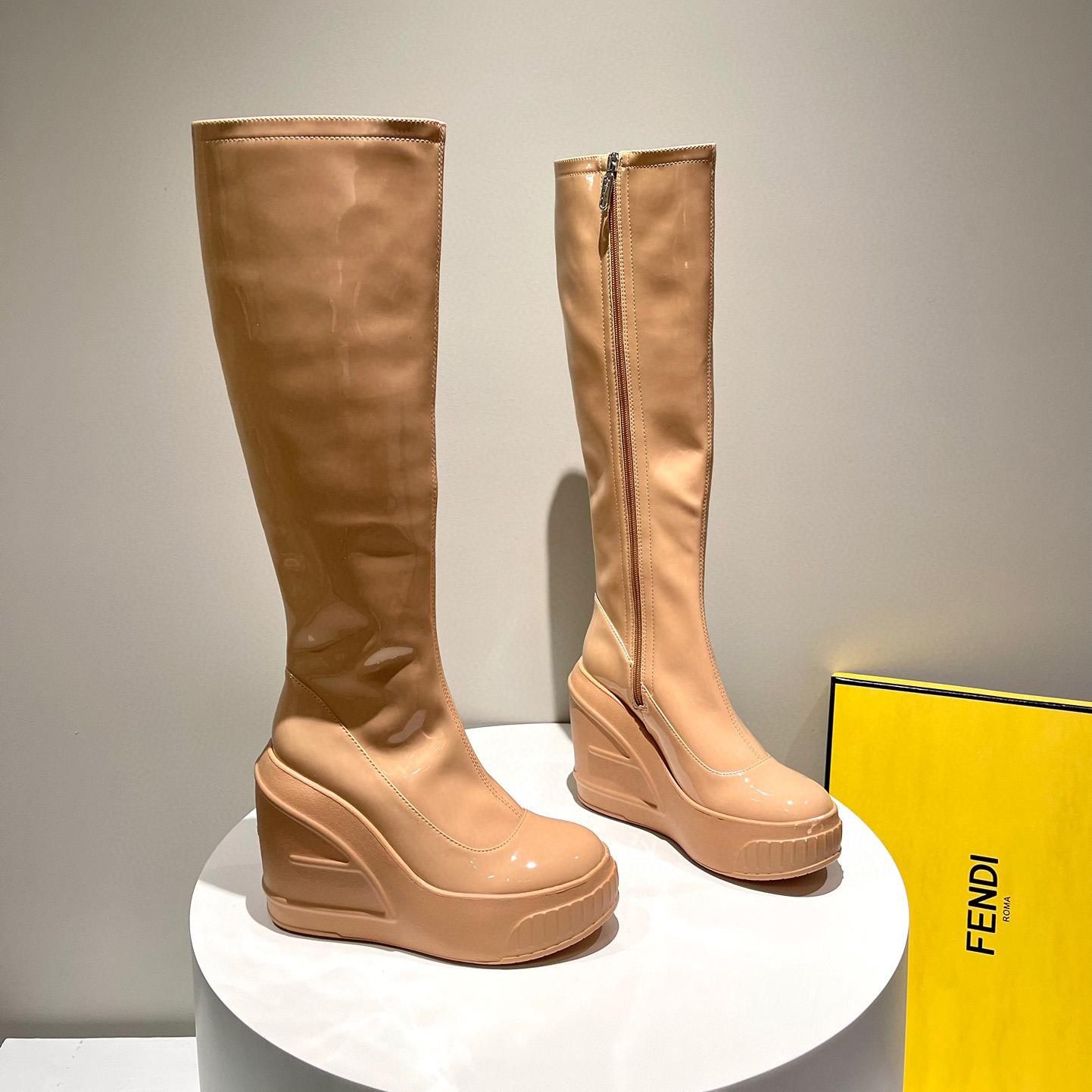 Fendi Fashion Show Beige Patent Leather Boots - everydesigner