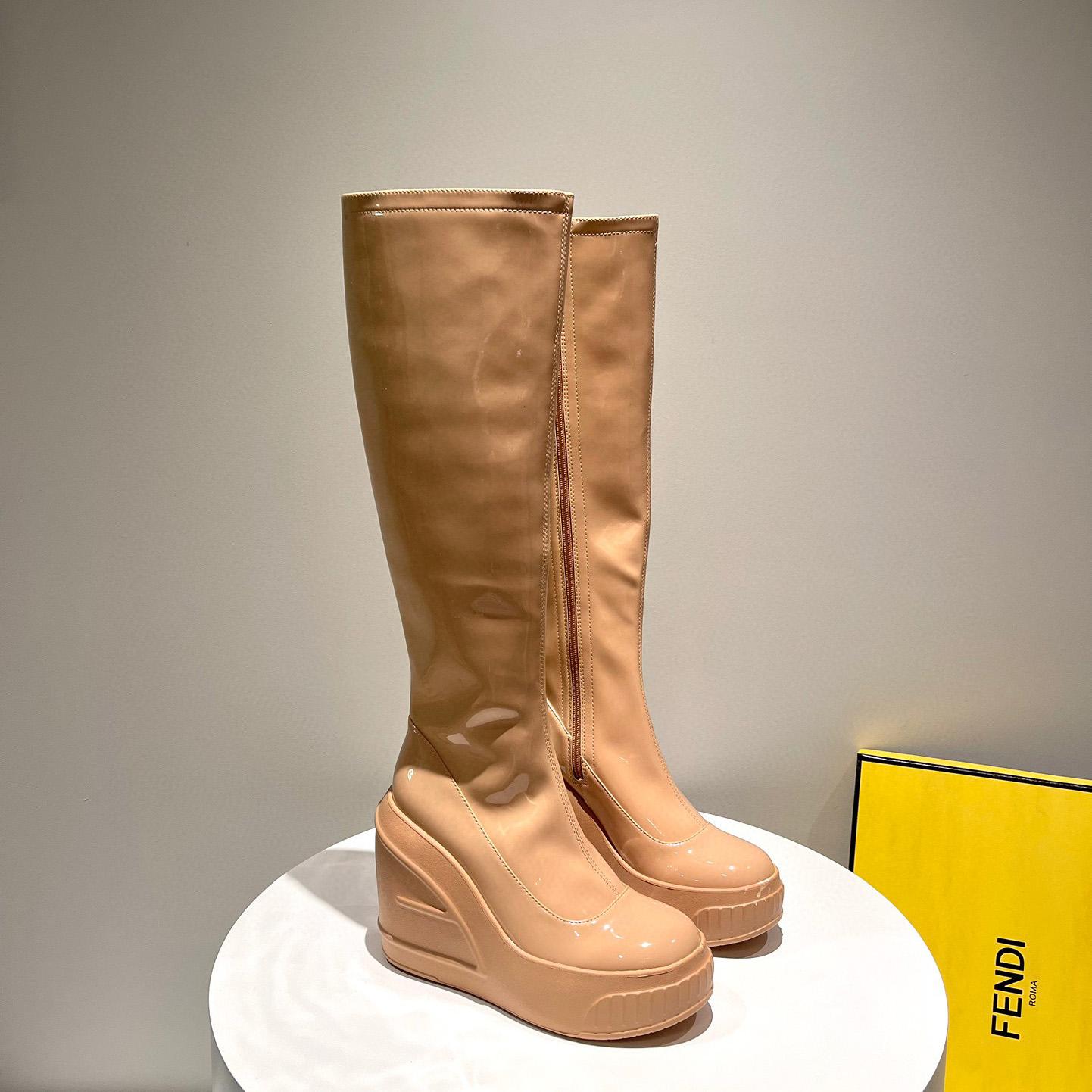 Fendi Fashion Show Beige Patent Leather Boots - everydesigner