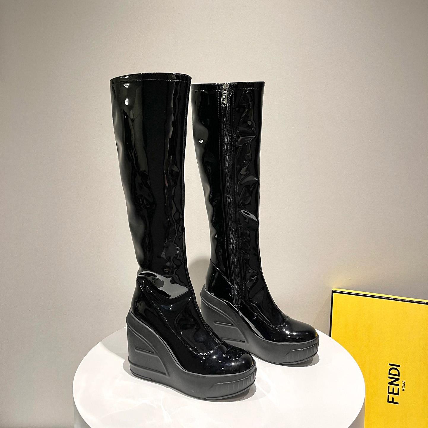 Fendi Fashion Show Black Patent Leather Boots - everydesigner