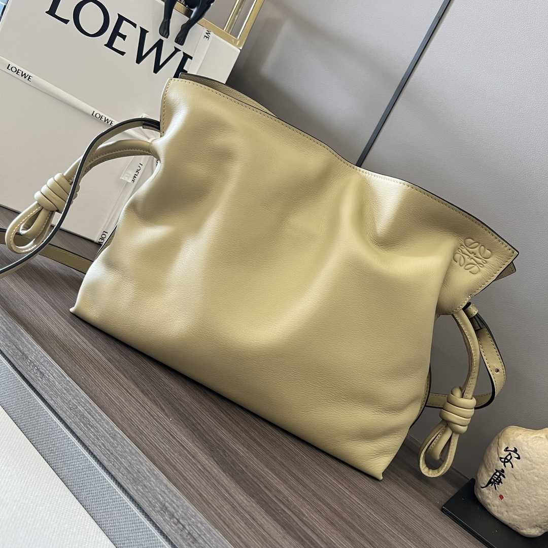 Loewe Flamenco Clutch In Nappa Calfskin - everydesigner