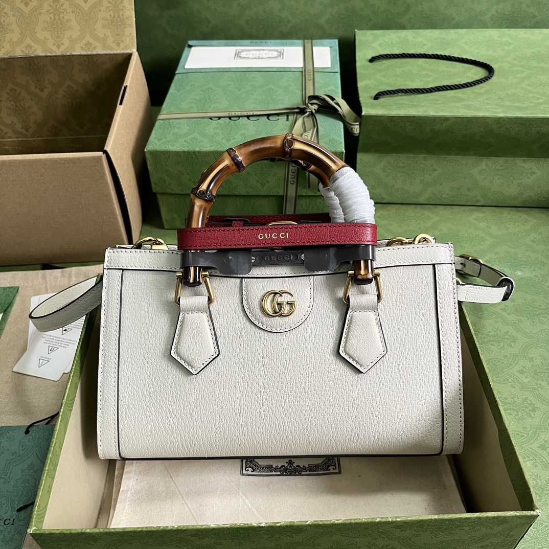 Gucci Diana Small Shoulder Bag(27*15.5*11cm) - everydesigner