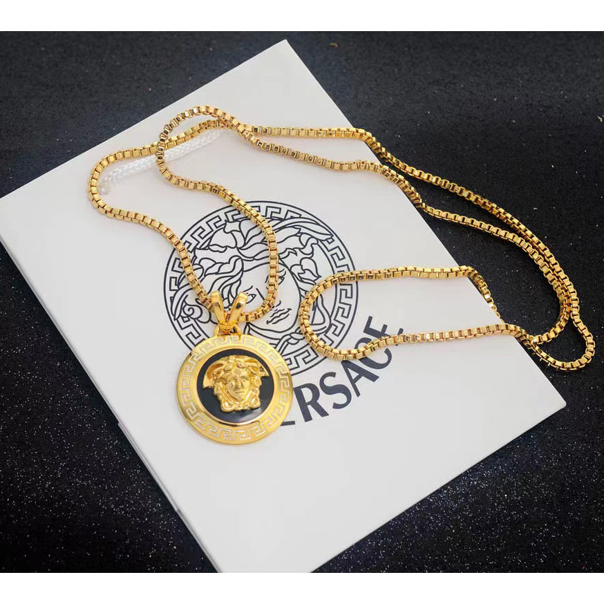 Versace Medusa Disc Pendant - everydesigner