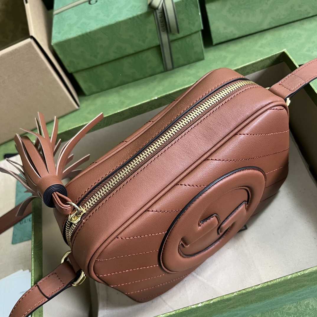 Gucci Blondie Small Shoulder Bag(21-15.5-5cm) - everydesigner