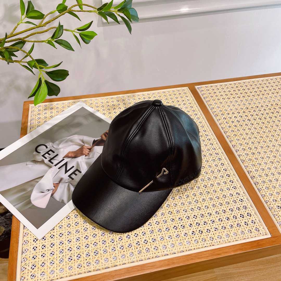 Louis Vuitton LV Pin Leather Cap    - everydesigner