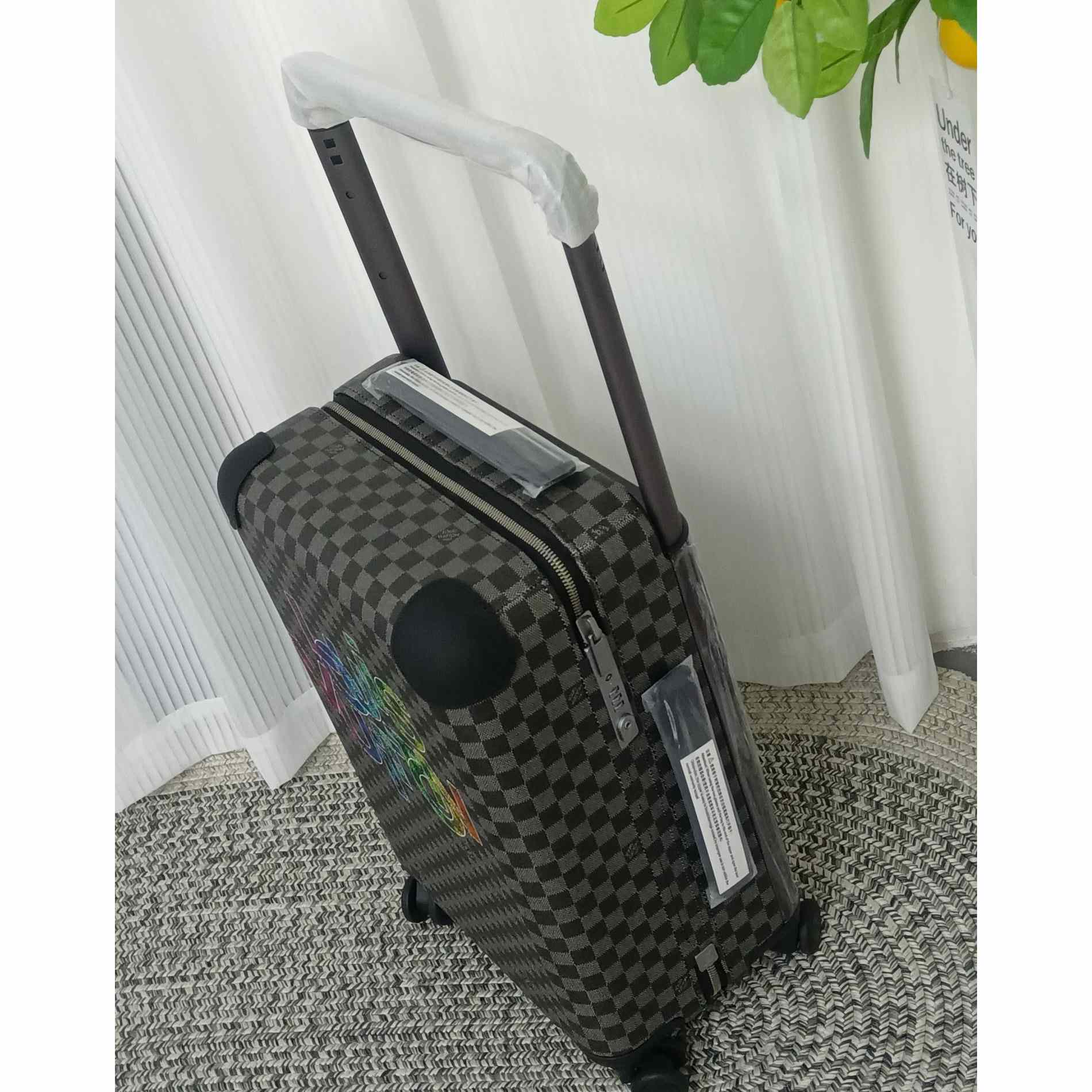 Louis Vuitton Luggage  20inch - everydesigner