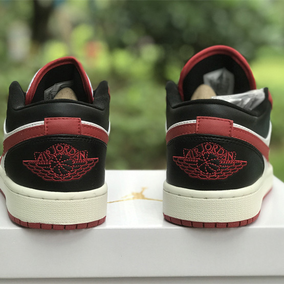 Air Jordan 1 Low Sneaker    DC0774-160 - everydesigner