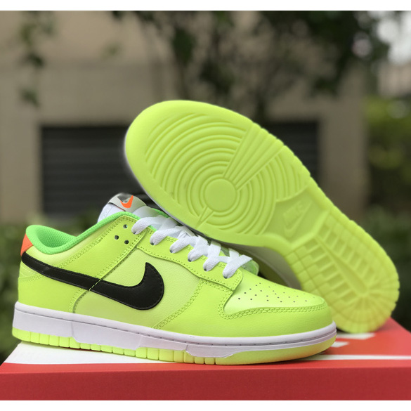 Nike Dunk Low “Glow in the Dark Sneaker       FJ4610-702  - everydesigner