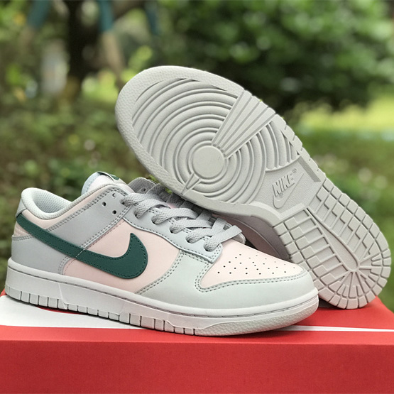 Dunk Low “Mineral Teal” Sneaker       FD1232-002 - everydesigner