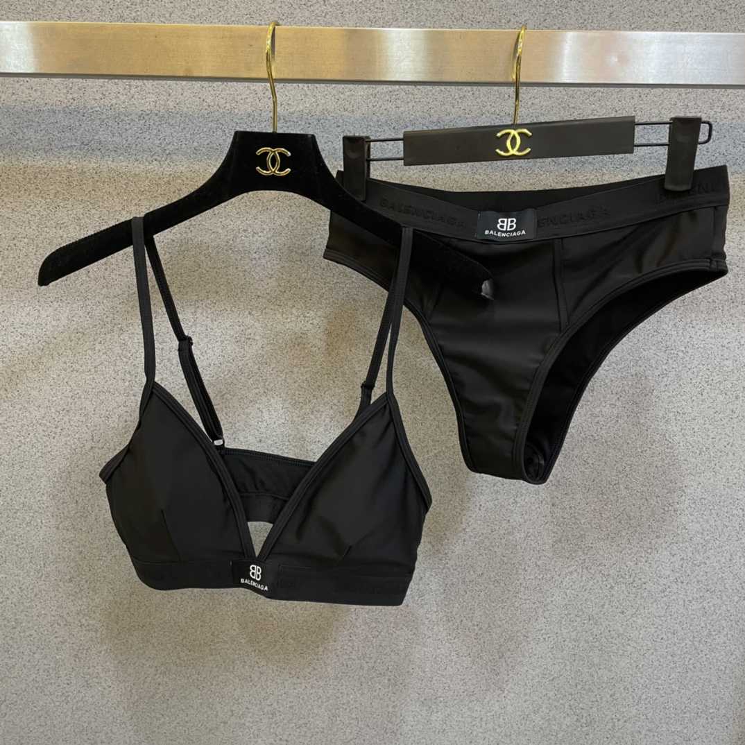 Balenciaga Sporty Bikini Set In Black - everydesigner