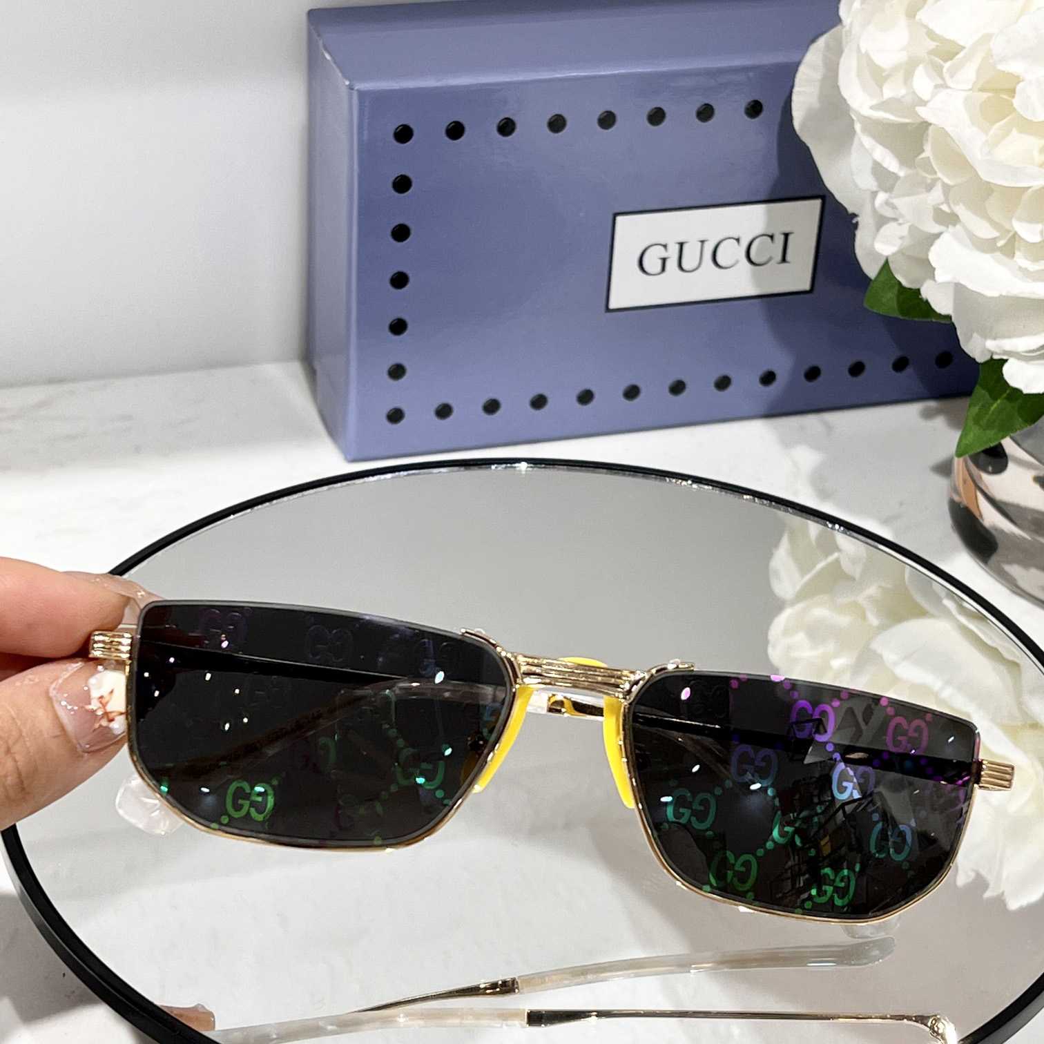 Gucci Rectangle-Frame Gold-Tone Mirrored Sunglasses   GG0627S - everydesigner