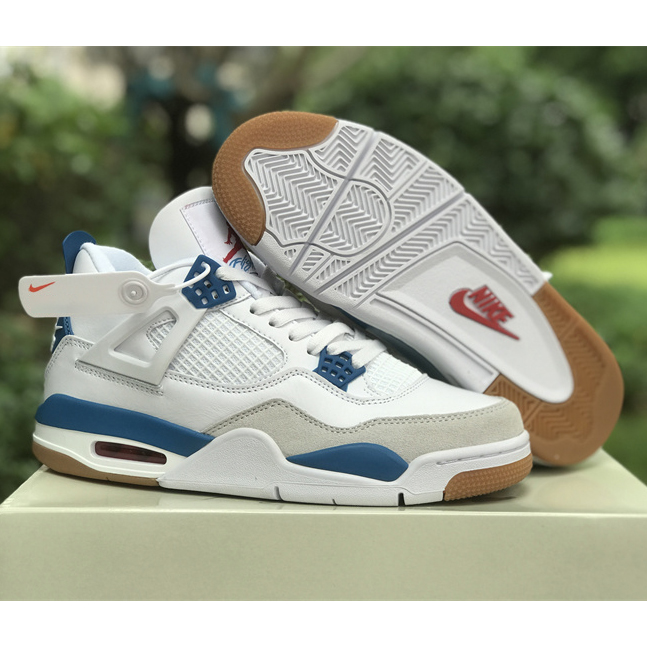 Nike SB x Air Jordan 4 Sneaker      DR5415-104  - everydesigner