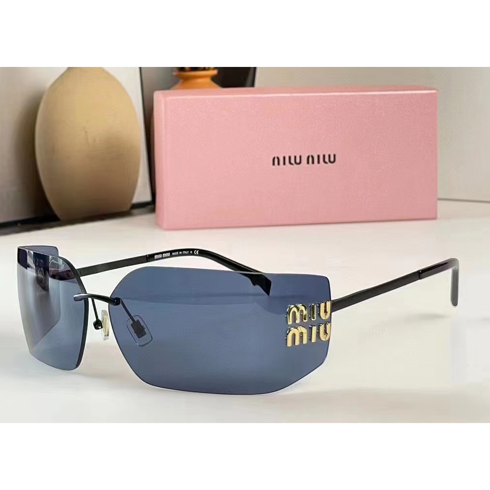 Miu Miu Runway Sunglasses - everydesigner