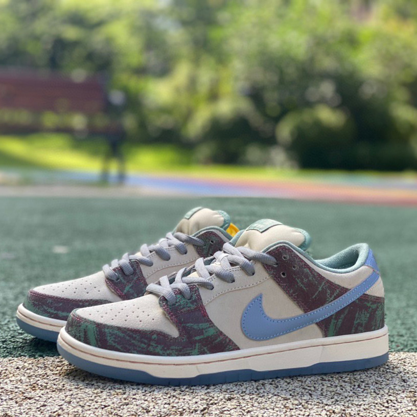 Crenshaw Skate Club x Nike SB Dunk Low Sneaker       FN4193-100 - everydesigner