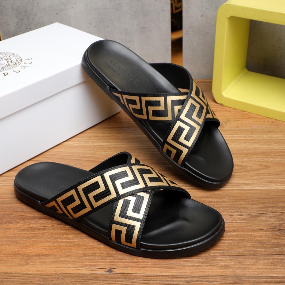 Versace Logo-print Open-toe Slides - everydesigner