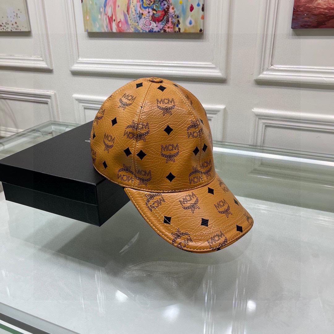 MCM Faux-leather Logo-print Cap - everydesigner