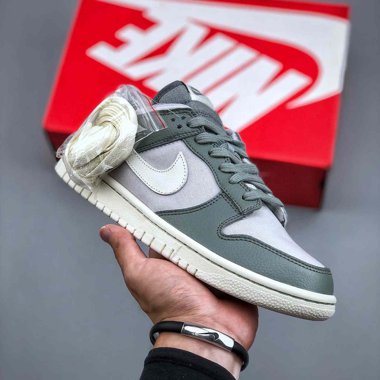 Nike Nk Dunk Low "Mica Green"  Sneakers        DV7212-300 - everydesigner