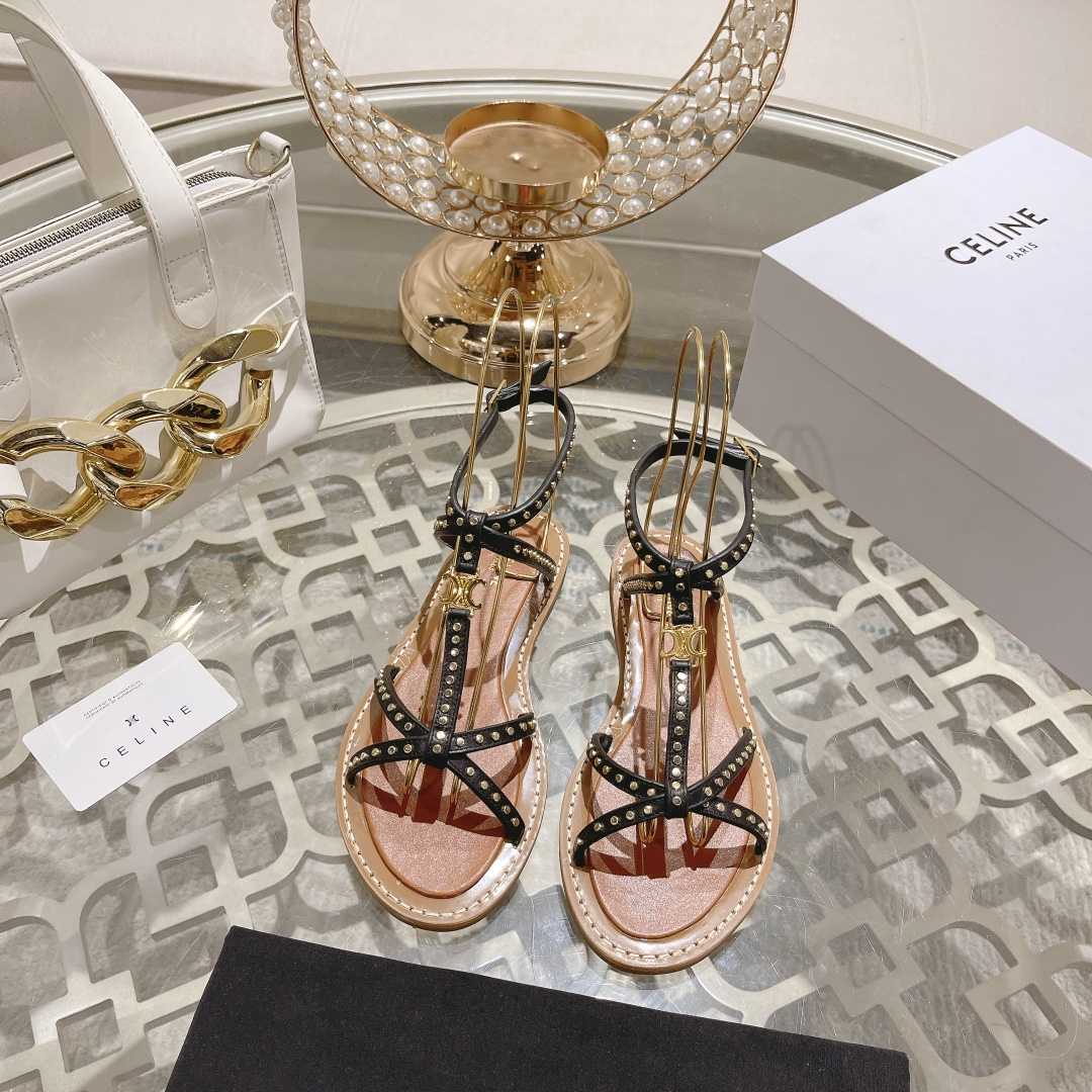 Celine Taillat Flat Sandal With Studs In Calfskin - Vegetal Tanning & Studs Black - everydesigner