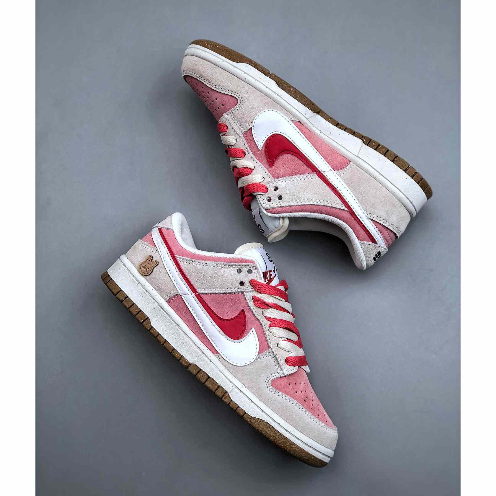 Nike Dunk Low SE Sneaker        DO9457-117 - everydesigner