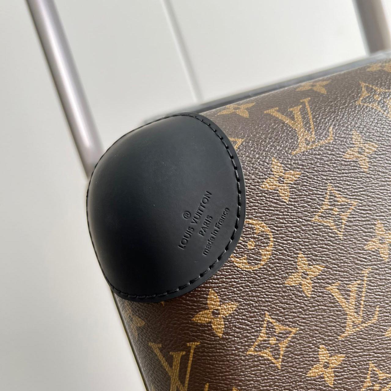 Louis Vuitton Luggage  20inch - everydesigner