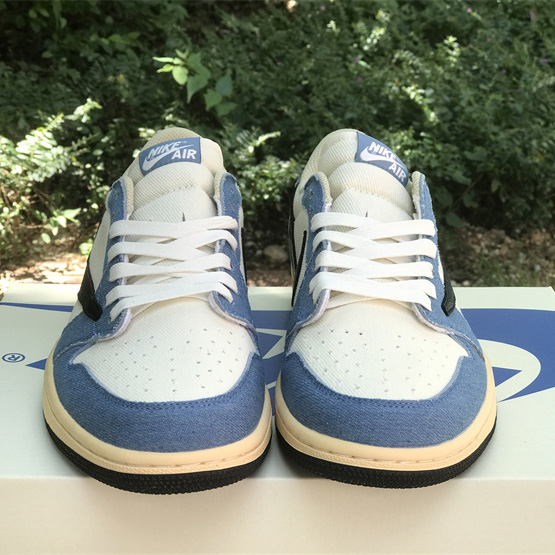 Travis Scott x Air Jordan 1 Low Sneaker      DM7866-992 - everydesigner