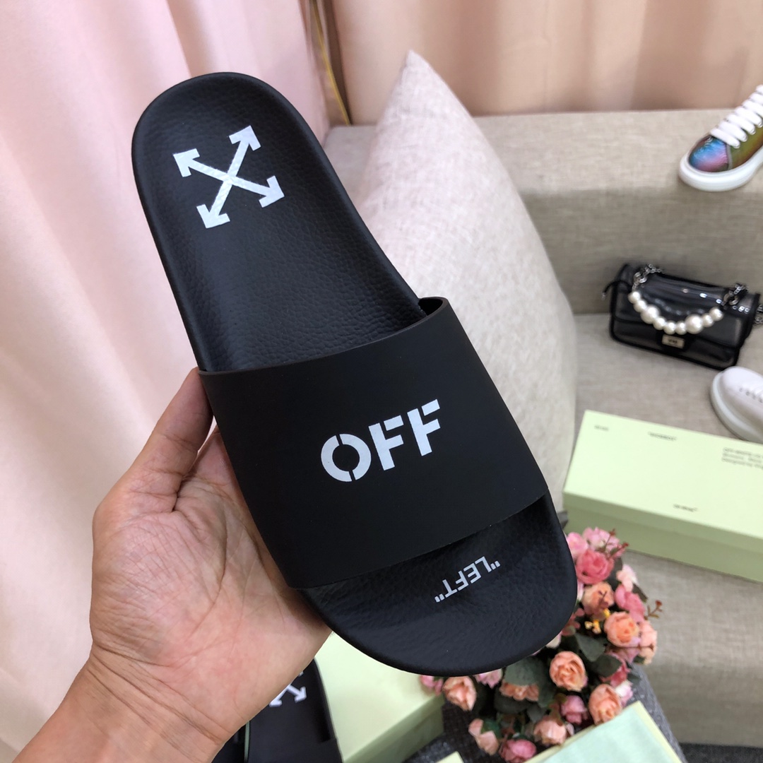 Off White Printed Pool Slider - everydesigner