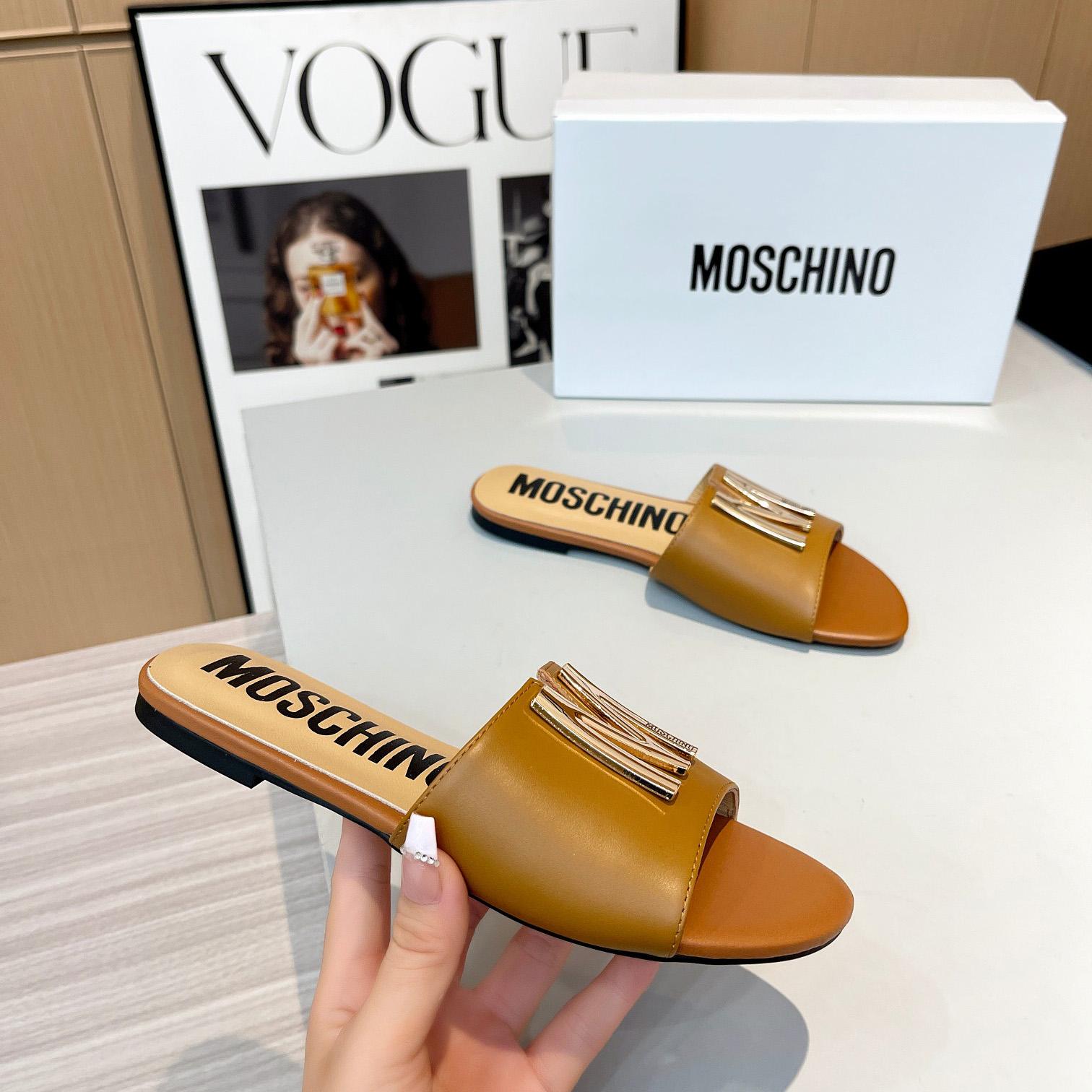 Moschino M Plaque Sandals - everydesigner