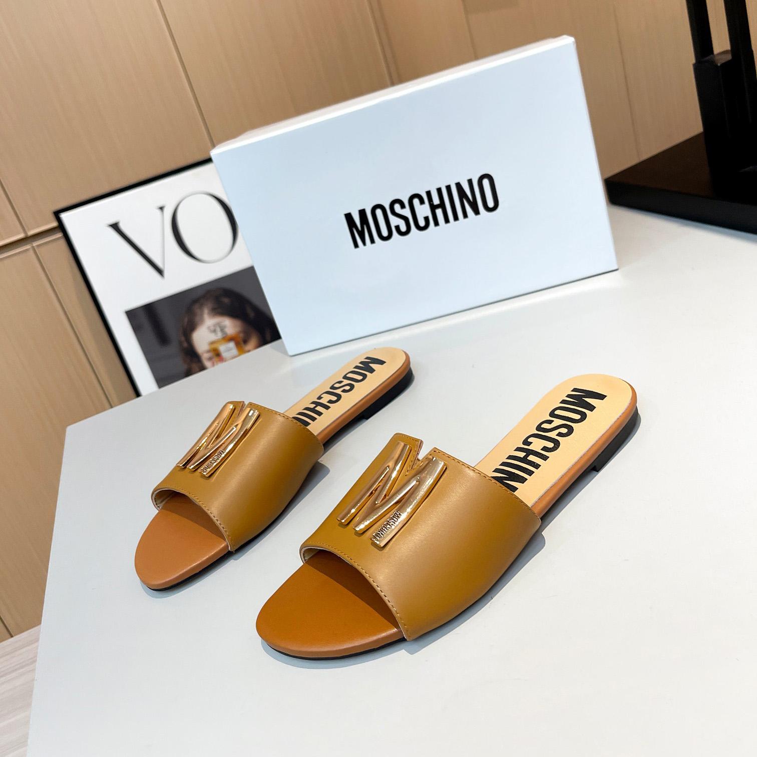 Moschino M Plaque Sandals - everydesigner