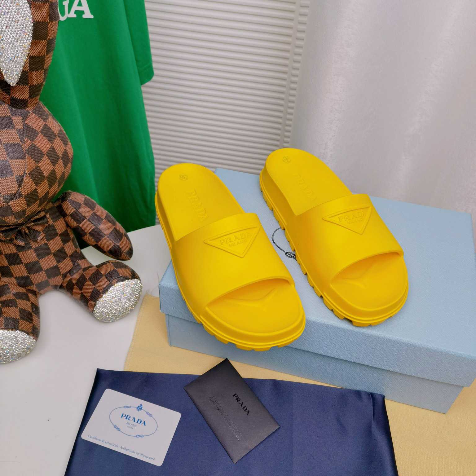 Prada Rubber Slides - everydesigner