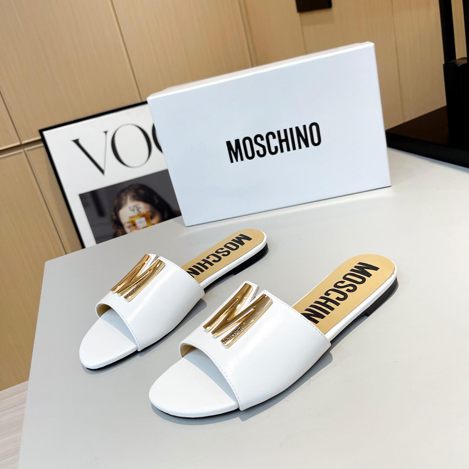 Moschino M Plaque Sandals - everydesigner