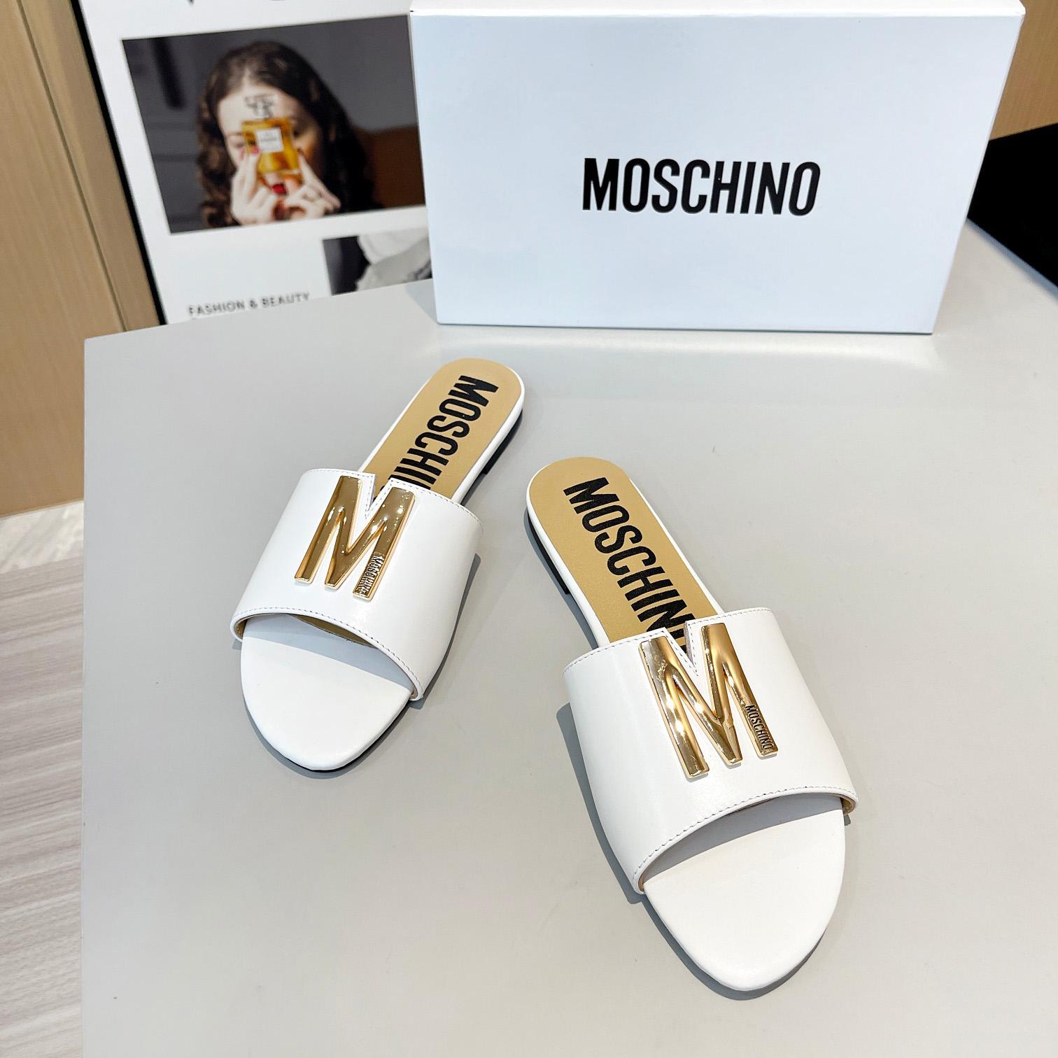 Moschino M Plaque Sandals - everydesigner