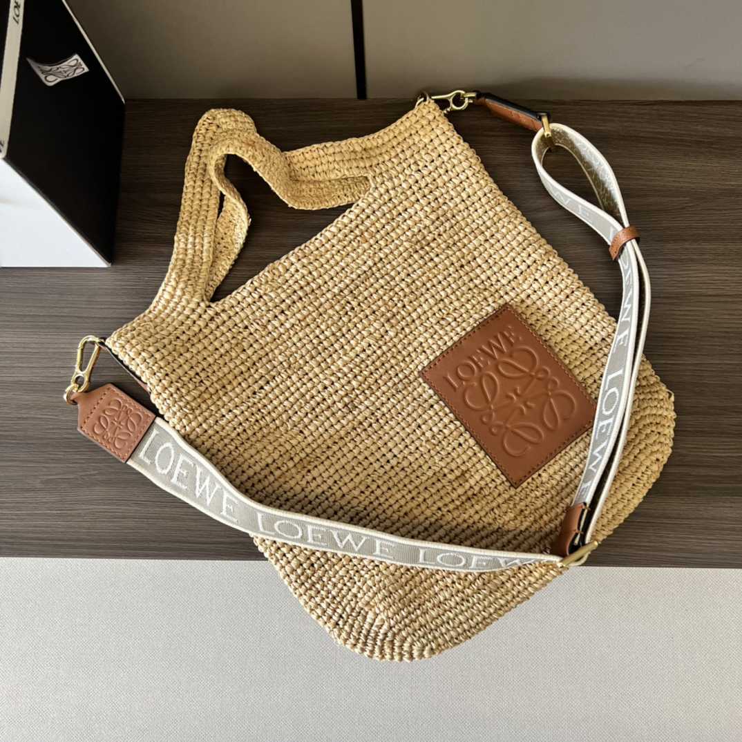 Loewe Mini Slit Bag In raffia And Calfskin - everydesigner