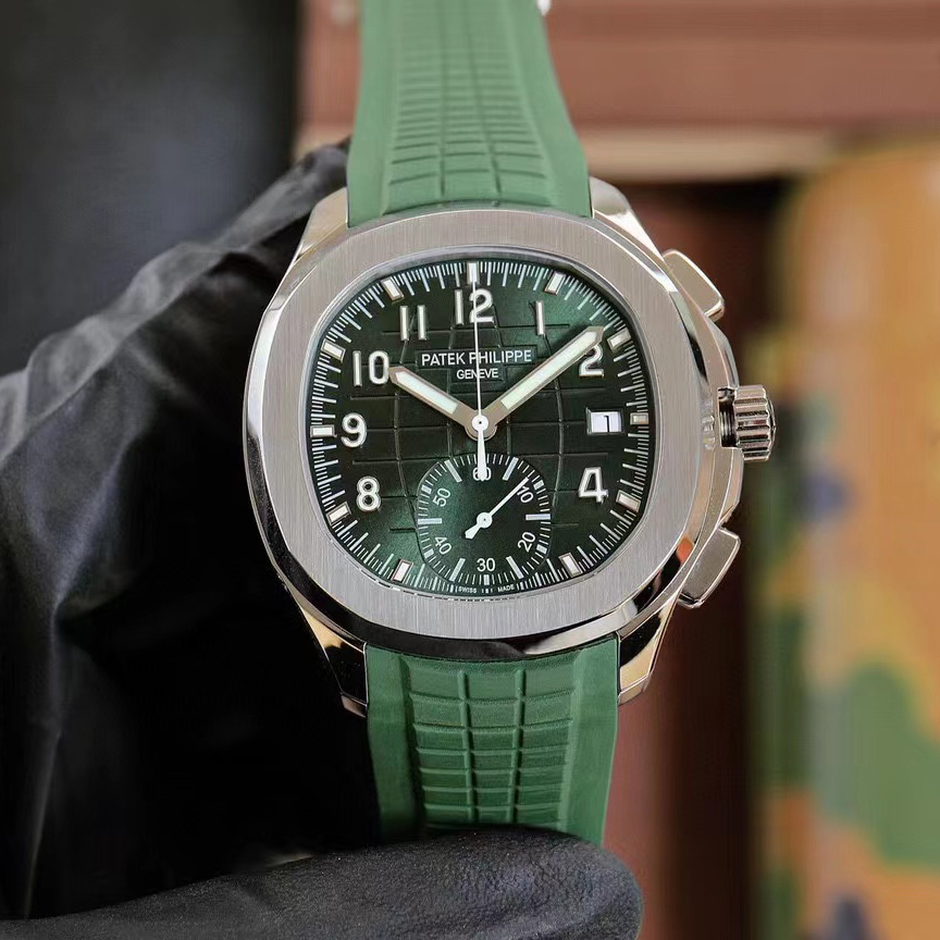 Patek Philipps Aquanaut Watch  - everydesigner