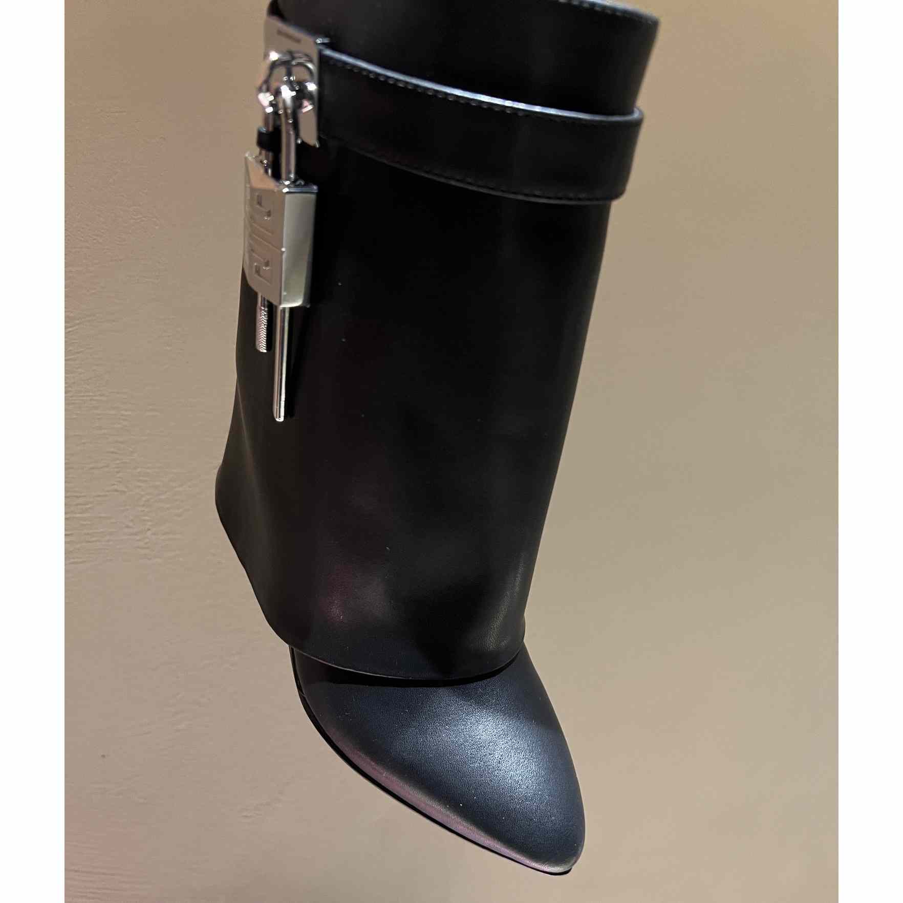 Givenchy Shark Lock Ankle Boots In Leather - everydesigner