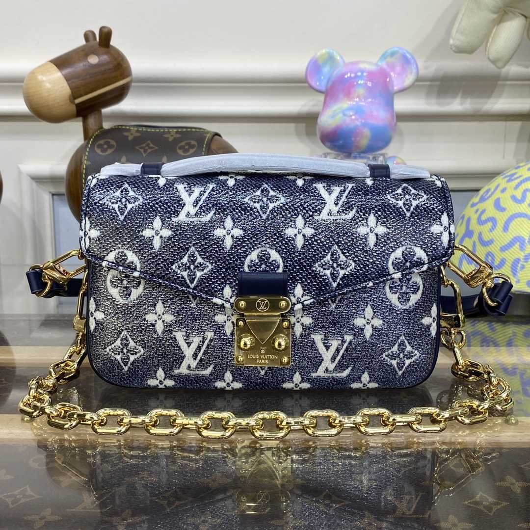 Louis Vuitton Pochette Métis East West (21.5x13.5x6cm)   M22834  - everydesigner