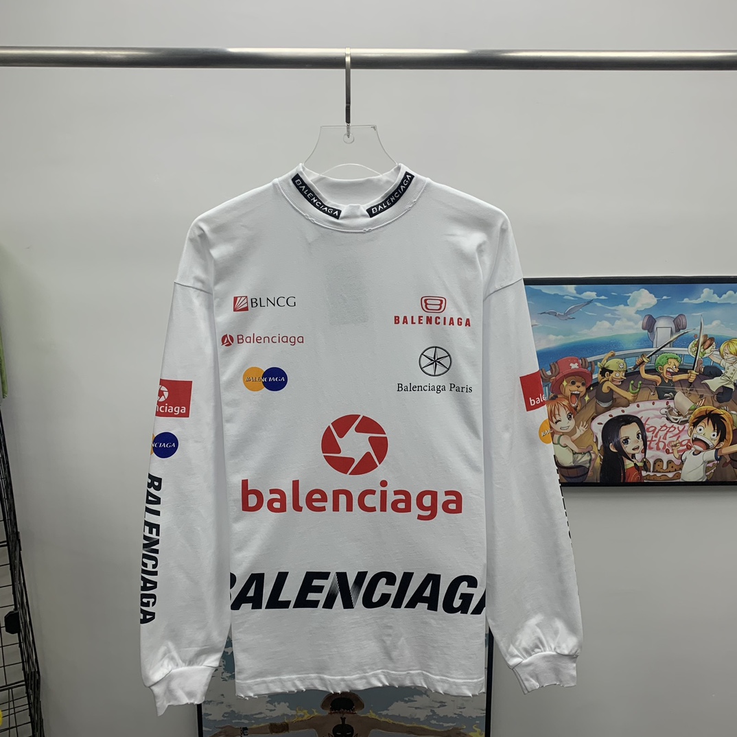 Balenciaga Top League Long Sleeve T-Shirt Oversized In White - everydesigner