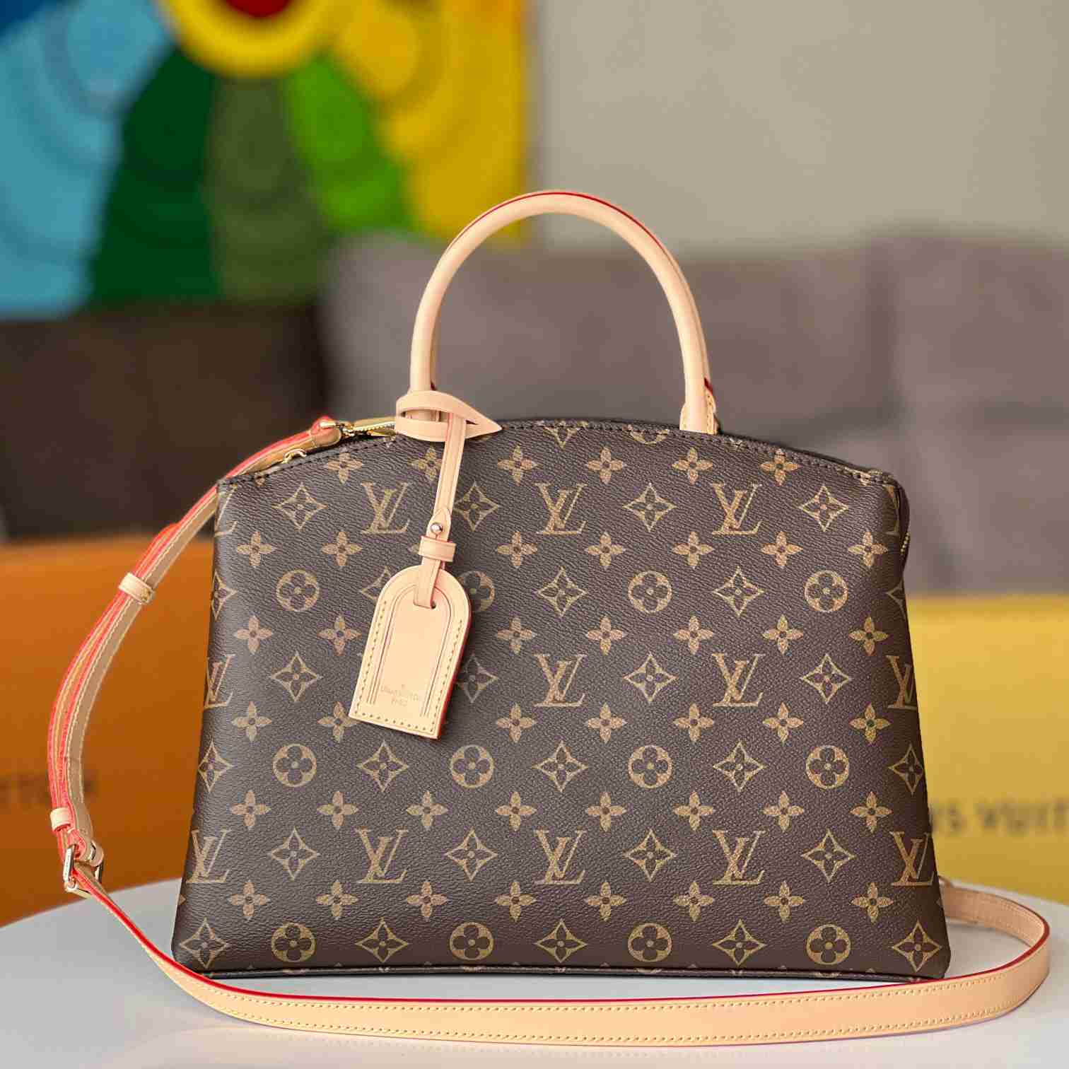 Louis Vuitton Grand Palais (34 x 24 x 15cm) - everydesigner