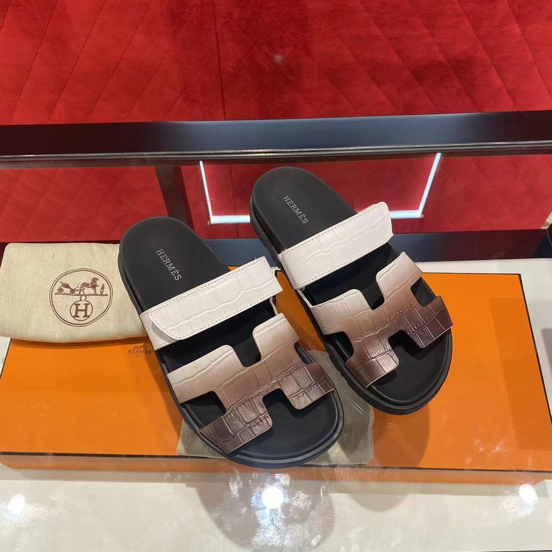 Hermes Authenticated Chypre Sandal - everydesigner