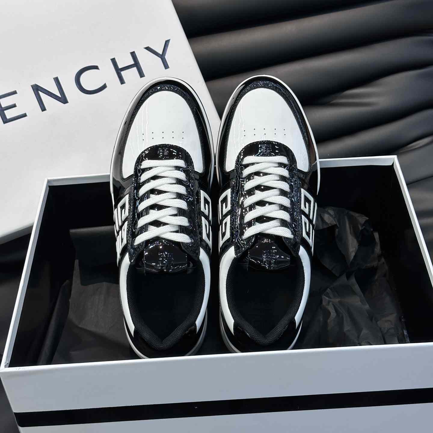 Givenchy G4 Sneakers In Patent Leather - everydesigner