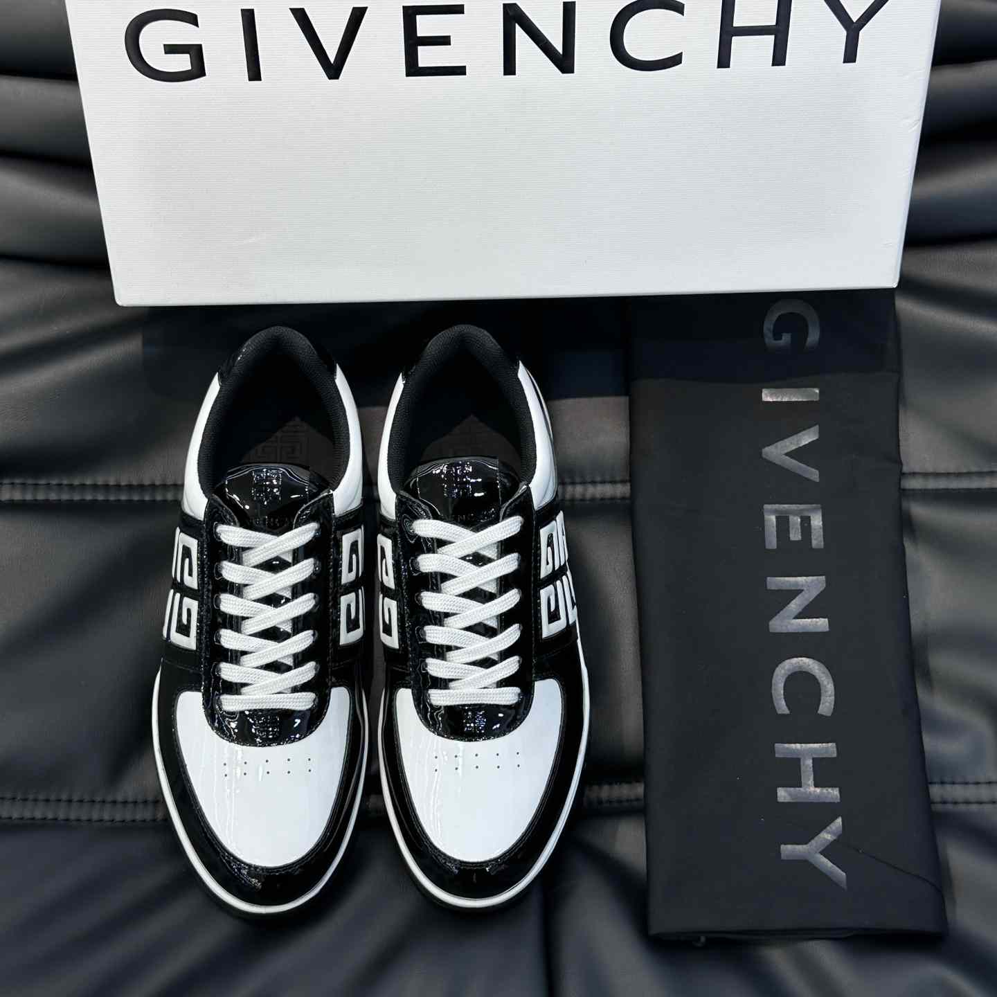 Givenchy G4 Sneakers In Patent Leather - everydesigner