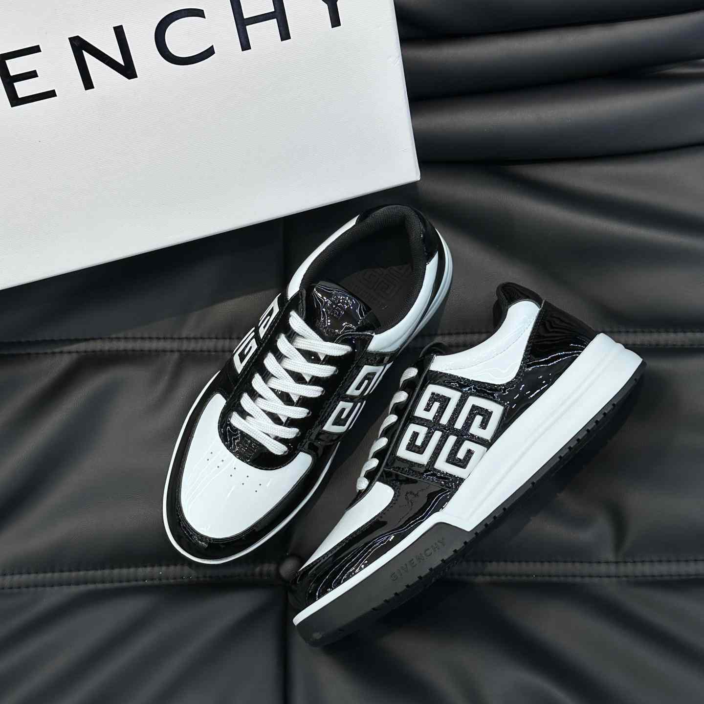 Givenchy G4 Sneakers In Patent Leather - everydesigner