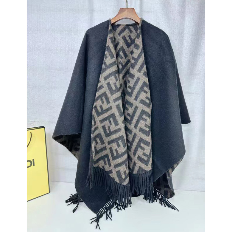 Fendi Poncho Black Cashmere And Wool Poncho - everydesigner