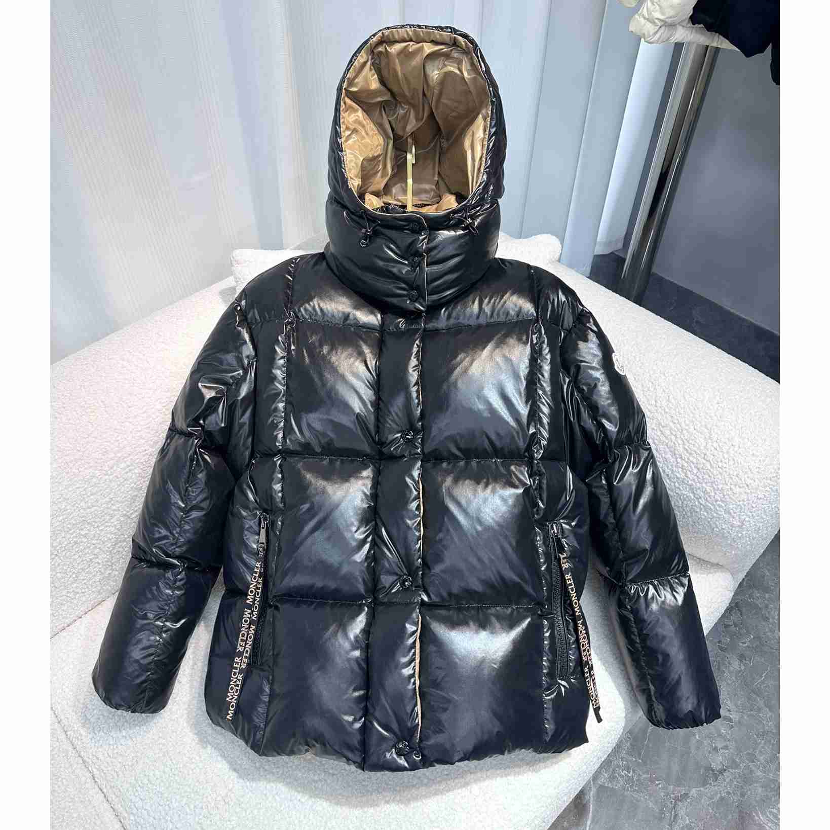 Moncler Parana Short Down Jacket - everydesigner