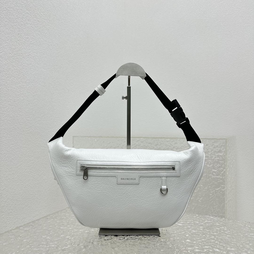 Balenciaga Superbusy Beltpack In White - everydesigner