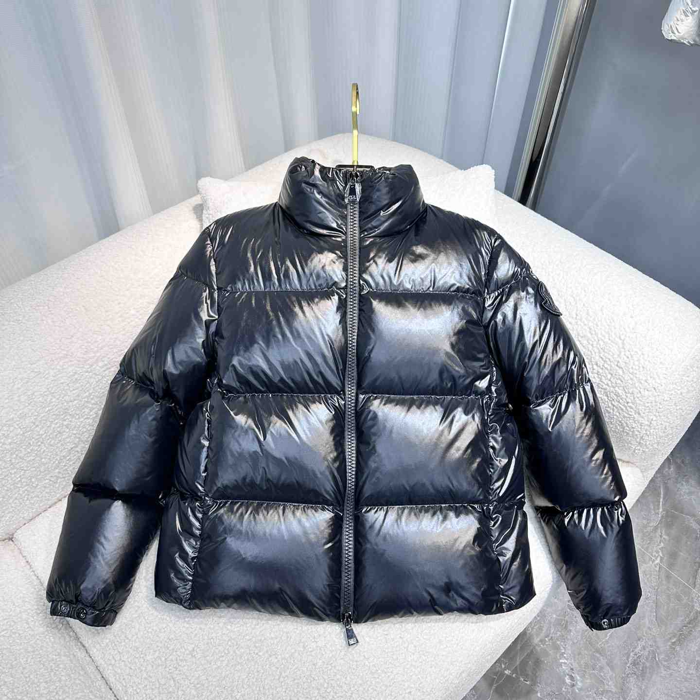 Moncler Meuse Short Down Jacket - everydesigner