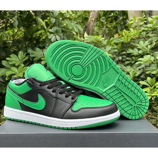 Air Jordan 1 Low “Lucky Green” Sneaker   553558-065  - everydesigner